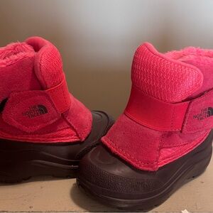 The North Face Kids Fuchsia Snow Boots